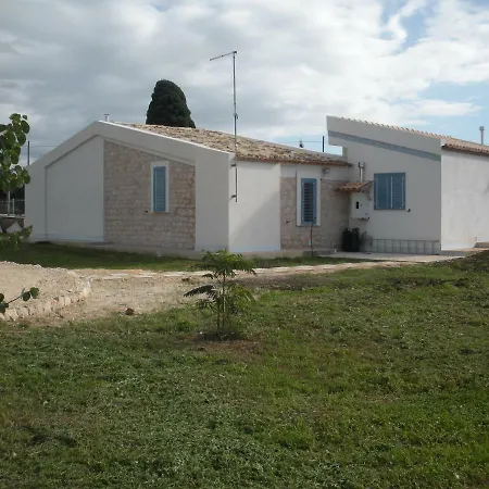 Casa Vacanze La Meridiana Donnalucata  Exterior foto